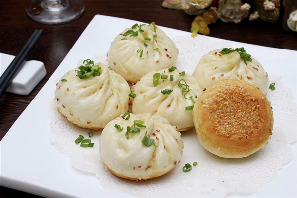 水煎包和生煎包的區(qū)別 做法大不同 水煎包和生煎包的區(qū)別 做法大不同