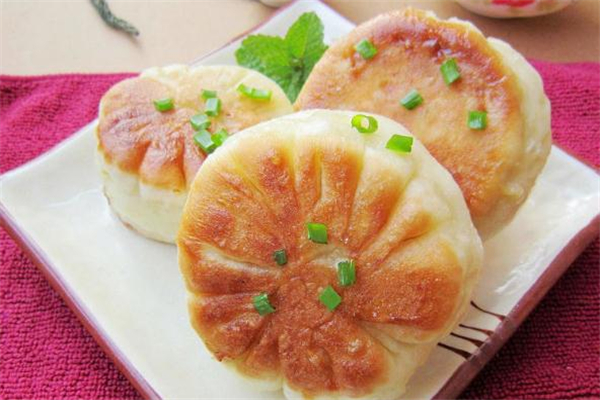 水煎包是用發(fā)面還是死面 水煎包制作竅門 水煎包是用發(fā)面還是死面 水煎包制作竅門