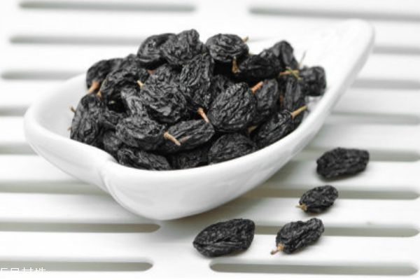 葡萄干吃多了會上火嗎 葡萄干吃多了有危害 葡萄干吃多了會上火嗎 葡萄干吃多了有危害