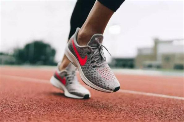 耐克飛馬35測(cè)評(píng) pegasus 35實(shí)戰(zhàn)效果 耐克飛馬35測(cè)評(píng) pegasus 35實(shí)戰(zhàn)效果