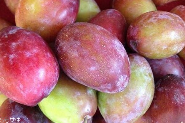 西梅吃多了會(huì)怎么樣 食用要適量 西梅吃多了會(huì)怎么樣 食用要適量