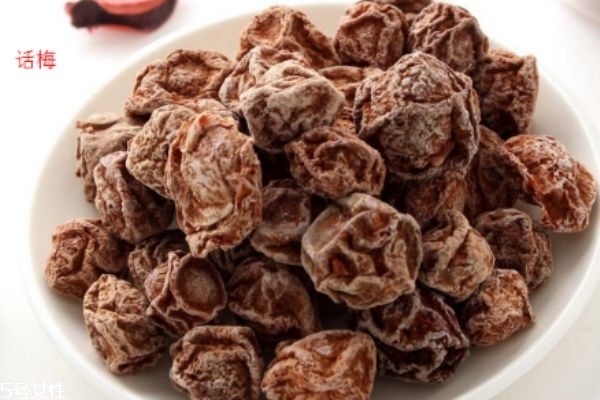話梅是什么梅 烏梅和話梅的區(qū)別 話梅是什么梅 烏梅和話梅的區(qū)別