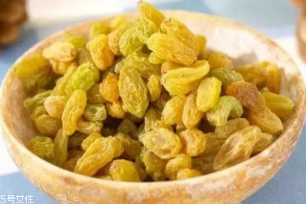 葡萄干和水能一起吃嗎 葡萄干保存小貼士 葡萄干和水能一起吃嗎 葡萄干保存小貼士