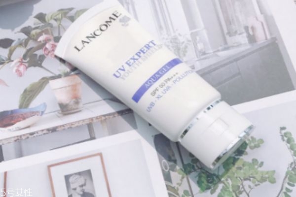 蘭蔻小白管防曬每次用量 一次用量5毛硬幣大小 蘭蔻小白管防曬每次用量 一次用量5毛硬幣大小