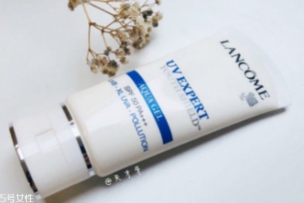 蘭蔻小白管屬于哪種防曬 物理化學(xué)相結(jié)合 蘭蔻小白管屬于哪種防曬 物理化學(xué)相結(jié)合