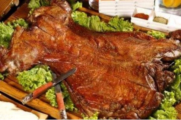 烤全羊價格多少錢 一只烤全羊大概多少錢 烤全羊價格多少錢 一只烤全羊大概多少錢