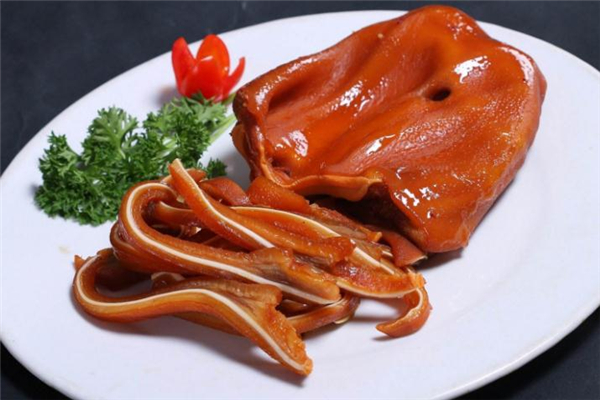 孕婦能吃豬耳朵嗎 盡量少吃點(diǎn) 孕婦能吃豬耳朵嗎 盡量少吃點(diǎn)