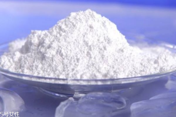 洗牙粉有副作用嗎 有一定的副作用 洗牙粉有副作用嗎 有一定的副作用