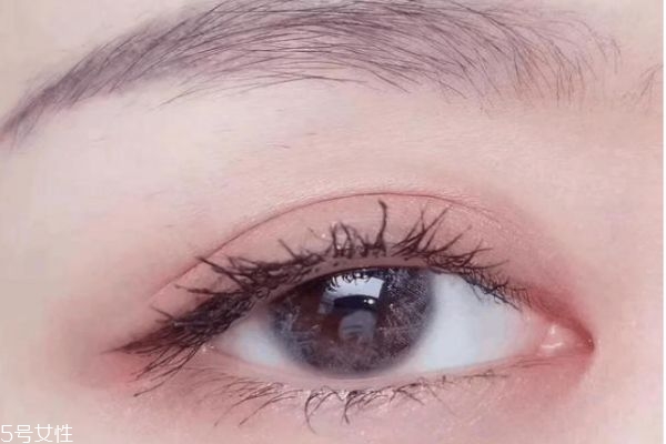 隱形眼鏡的危害 關(guān)于隱形眼鏡那些事兒 隱形眼鏡的危害 關(guān)于隱形眼鏡那些事兒