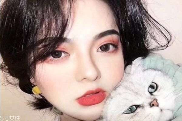 美瞳可以帶多久 新美瞳泡多久才可以帶 美瞳可以帶多久 新美瞳泡多久才可以帶