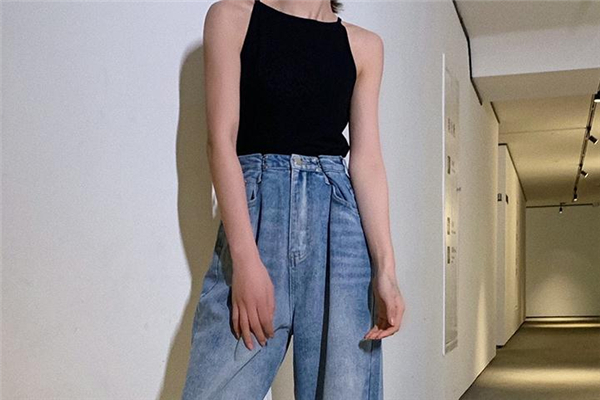 泫雅褲怎么搭配 跟著明星學穿搭 泫雅褲怎么搭配 跟著明星學穿搭