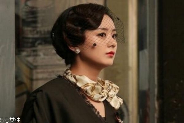 老上海復(fù)古發(fā)型怎么做 復(fù)古上海灘發(fā)型女 老上海復(fù)古發(fā)型怎么做 復(fù)古上海灘發(fā)型女