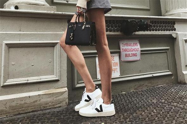 veja官網(wǎng)購買教程 爆款環(huán)保小白鞋 veja官網(wǎng)購買教程 爆款環(huán)保小白鞋