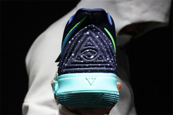 耐克歐文5 ufo配色多少錢(qián) 歐文5ufo實(shí)物