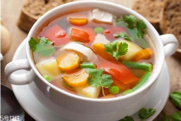 夏天喝什么湯減肥 最適合夏天喝的湯食 夏天喝什么湯減肥 最適合夏天喝的湯食