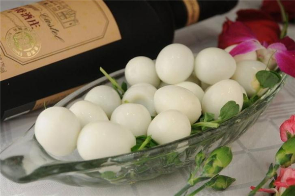 鴿子蛋可以生吃嗎 當(dāng)心有細菌