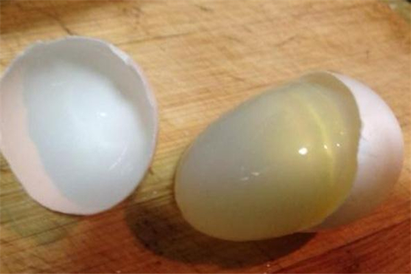 鴿子蛋可以生吃嗎 當(dāng)心有細菌