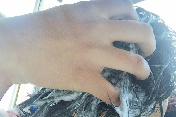 掉發(fā)多正常嗎 頭發(fā)保養(yǎng)方法 掉發(fā)多正常嗎 頭發(fā)保養(yǎng)方法