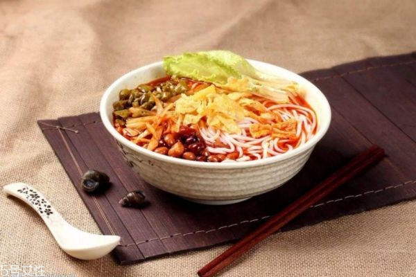 螺螄粉可以放雞蛋嗎 當(dāng)然可以 螺螄粉可以放雞蛋嗎 當(dāng)然可以