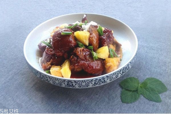 春天吃什么水果有好處 菠蘿這樣吃既美容還能減肥 春天吃什么水果有好處 菠蘿這樣吃既美容還能減肥