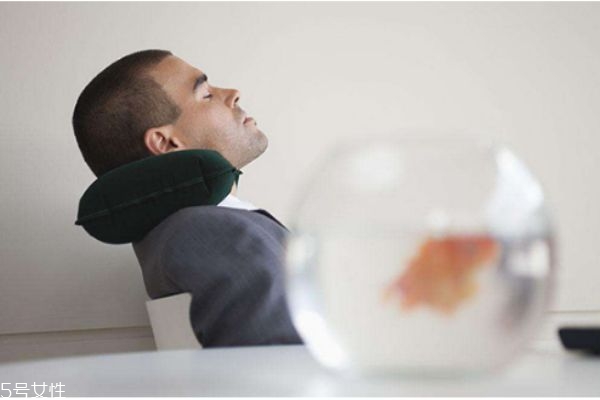 人很疲憊的特征 ?人很疲憊會有癥狀 人很疲憊的特征 ?人很疲憊會有癥狀