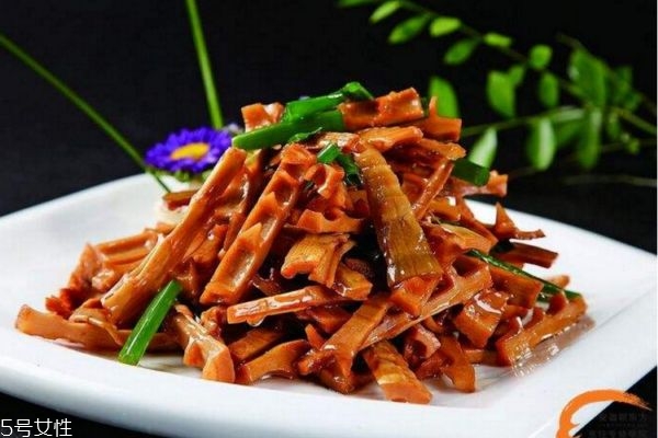 春筍是冬筍長(zhǎng)出來的嗎 春筍的家常做法 春筍是冬筍長(zhǎng)出來的嗎 春筍的家常做法