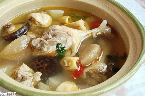 春筍是冬筍長(zhǎng)出來的嗎 春筍的家常做法 春筍是冬筍長(zhǎng)出來的嗎 春筍的家常做法