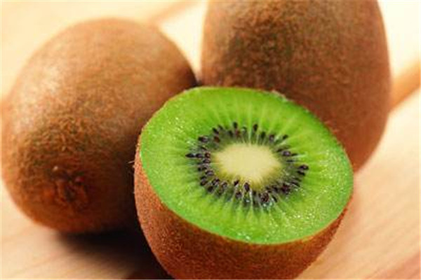 獼猴桃能和香蕉一起吃嗎 獼猴桃和香蕉的作用 獼猴桃能和香蕉一起吃嗎 獼猴桃和香蕉的作用