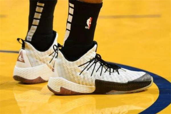 匹克閃電2019多少錢 路威版閃電2019價格 匹克閃電2019多少錢 路威版閃電2019價格