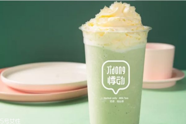 奶霜與奶蓋是同一種嗎 奶霜和奶蓋的區(qū)別 奶霜與奶蓋是同一種嗎 奶霜和奶蓋的區(qū)別