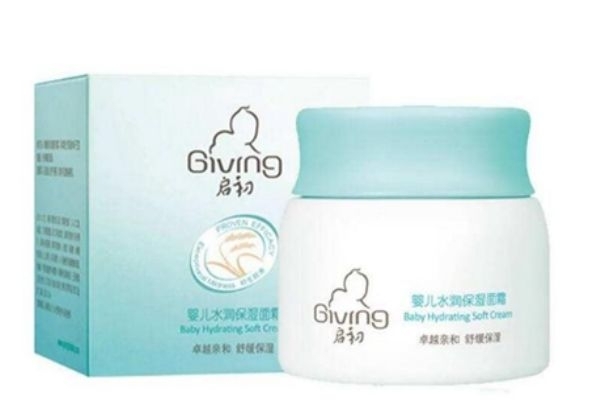 國(guó)產(chǎn)護(hù)膚品哪款補(bǔ)水好 補(bǔ)水的國(guó)產(chǎn)護(hù)膚品 國(guó)產(chǎn)護(hù)膚品哪款補(bǔ)水好 補(bǔ)水的國(guó)產(chǎn)護(hù)膚品