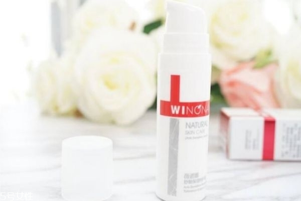 國(guó)產(chǎn)護(hù)膚品哪款補(bǔ)水好 補(bǔ)水的國(guó)產(chǎn)護(hù)膚品 國(guó)產(chǎn)護(hù)膚品哪款補(bǔ)水好 補(bǔ)水的國(guó)產(chǎn)護(hù)膚品