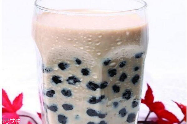 奶霜與奶蓋是同一種嗎 奶霜和奶蓋的區(qū)別 奶霜與奶蓋是同一種嗎 奶霜和奶蓋的區(qū)別