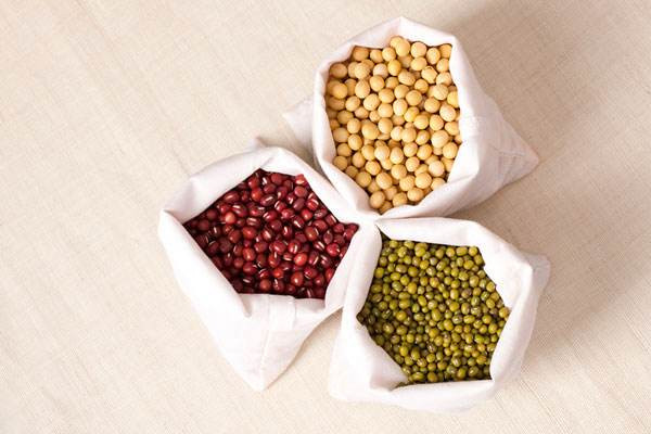 紅豆可以和綠豆一起吃嗎 紅豆和綠豆的價(jià)值 紅豆可以和綠豆一起吃嗎 紅豆和綠豆的價(jià)值