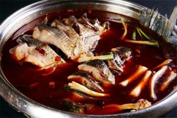 石斑魚火鍋的做法 配料很關(guān)鍵 石斑魚火鍋的做法 配料很關(guān)鍵