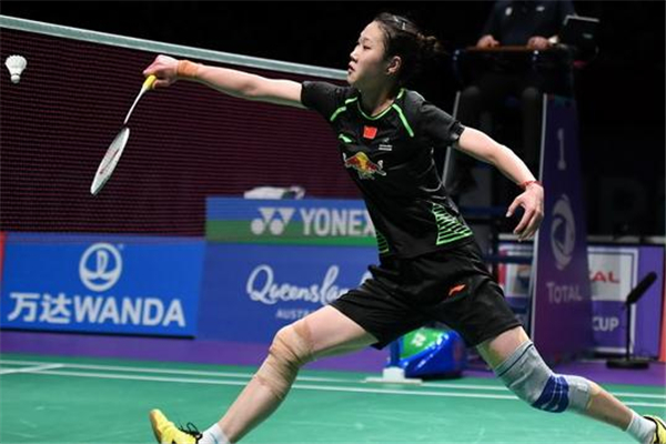 鮑爾芬護(hù)膝分左右腿嗎 看具體款式 鮑爾芬護(hù)膝分左右腿嗎 看具體款式