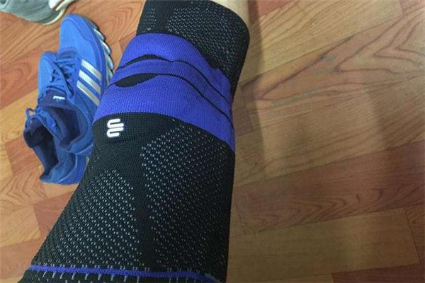 鮑爾芬護膝怎么看真假 鮑爾芬護膝真假對比 鮑爾芬護膝怎么看真假 鮑爾芬護膝真假對比