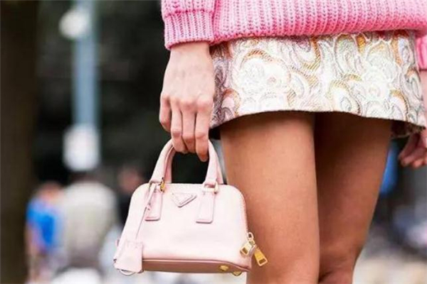 小個(gè)子夏天背什么包好看 清涼系包包推薦 小個(gè)子夏天背什么包好看 清涼系包包推薦