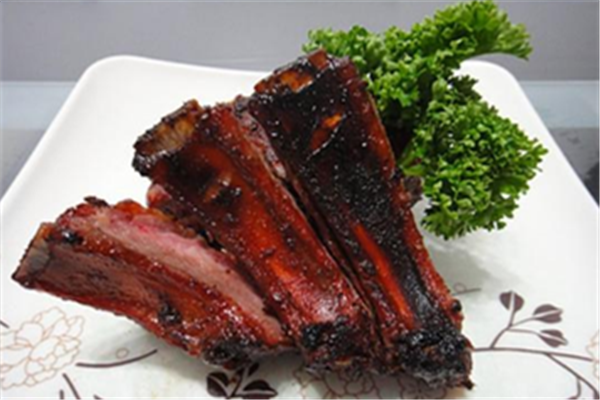 排骨可以燉香菇嗎 排骨的功效 排骨可以燉香菇嗎 排骨的功效