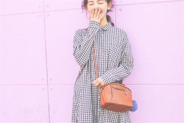 格子連衣裙什么顏色好看 時(shí)尚街頭霸主 格子連衣裙什么顏色好看 時(shí)尚街頭霸主