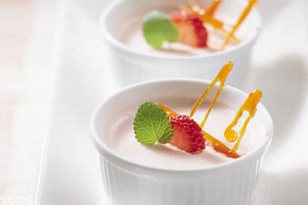 空腹喝酸奶好嗎 空腹喝酸奶會怎么樣 空腹喝酸奶好嗎 空腹喝酸奶會怎么樣