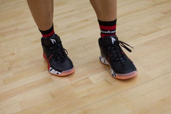 利拉德5和kt4哪個(gè)好 kt4和利拉德5對比測評 利拉德5和kt4哪個(gè)好 kt4和利拉德5對比測評