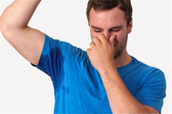 汗臭怎么辦 汗臭怎么治療 汗臭怎么辦 汗臭怎么治療