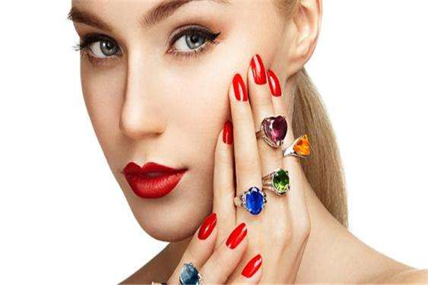 化妝怎么保持一天 方法是這樣 化妝怎么保持一天 方法是這樣