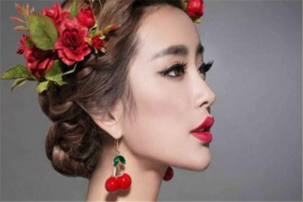 化妝怎么保持一天 方法是這樣 化妝怎么保持一天 方法是這樣