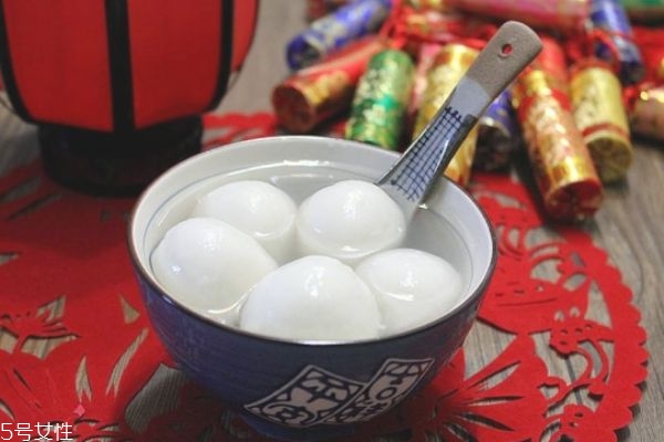 過(guò)小年吃什么食物 北方過(guò)小年吃什么 過(guò)小年吃什么食物 北方過(guò)小年吃什么