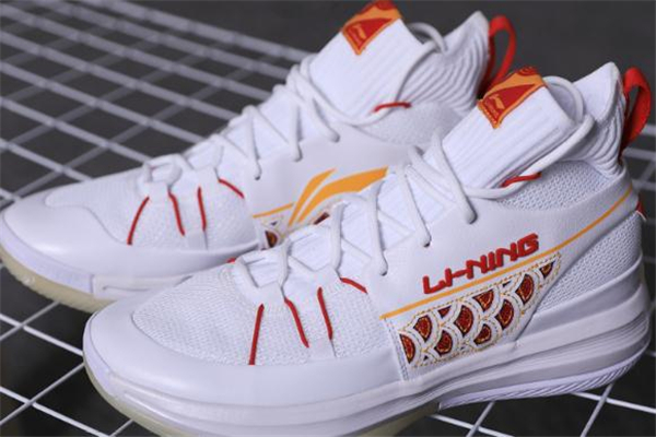 李寧937龍鱗測(cè)評(píng) 李寧937龍鱗實(shí)戰(zhàn)腳感 李寧937龍鱗測(cè)評(píng) 李寧937龍鱗實(shí)戰(zhàn)腳感