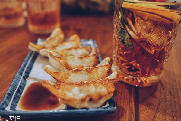 怎樣調(diào)餃子餡好吃 餃子餡的做法大全