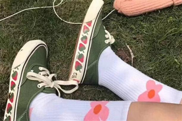 vans小草莓在哪買 vans草莓鞋哪里有賣 vans小草莓在哪買 vans草莓鞋哪里有賣