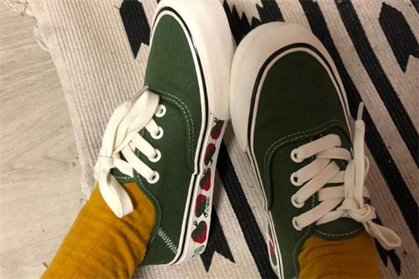 vans小草莓在哪買 vans草莓鞋哪里有賣 vans小草莓在哪買 vans草莓鞋哪里有賣